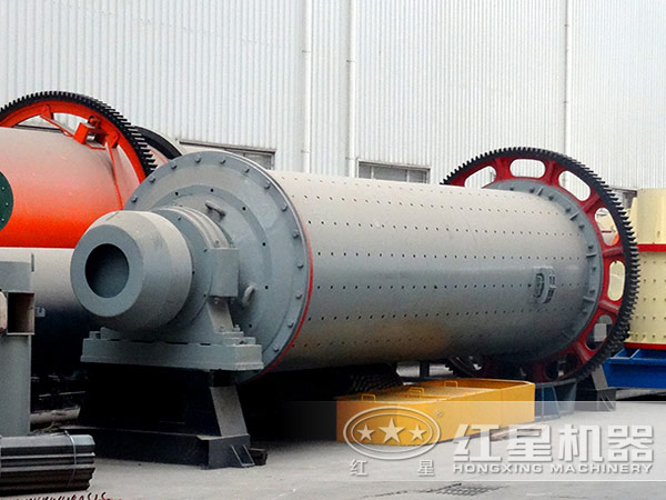 红星铁矿半岛（中国）